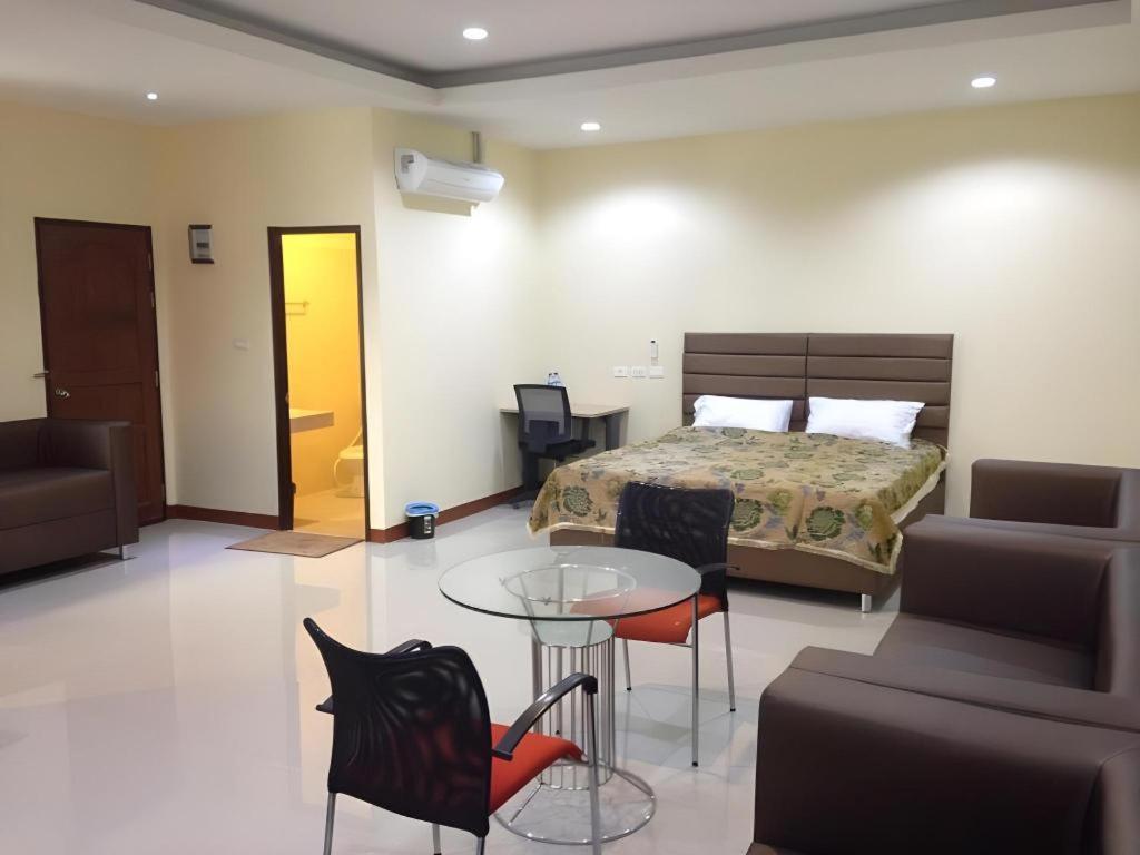 Resort Friends House Bangkok